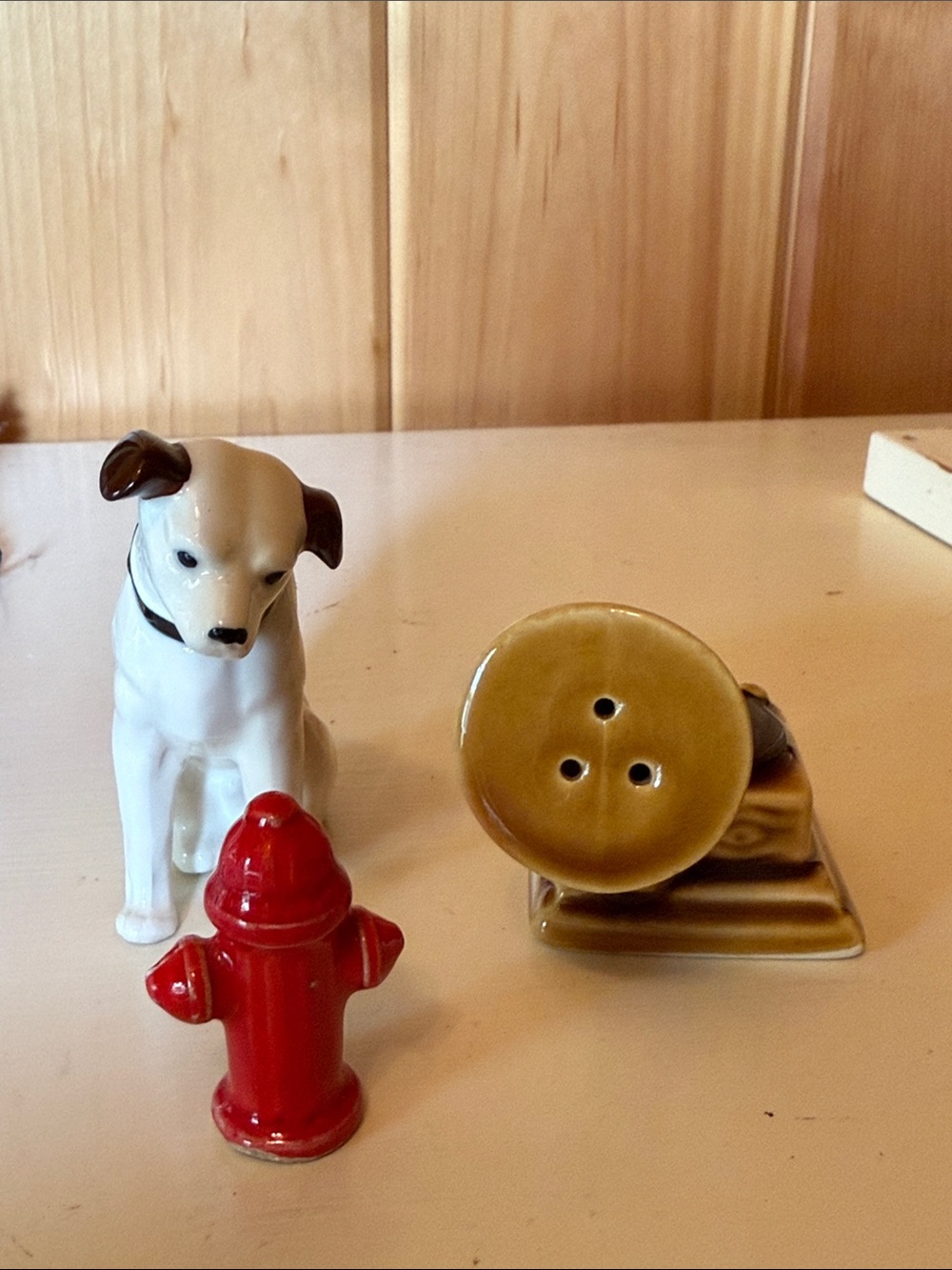 Vtg RCA Dog “Nipper” and Gramophone salt & pepper shakers with red fire hydrant